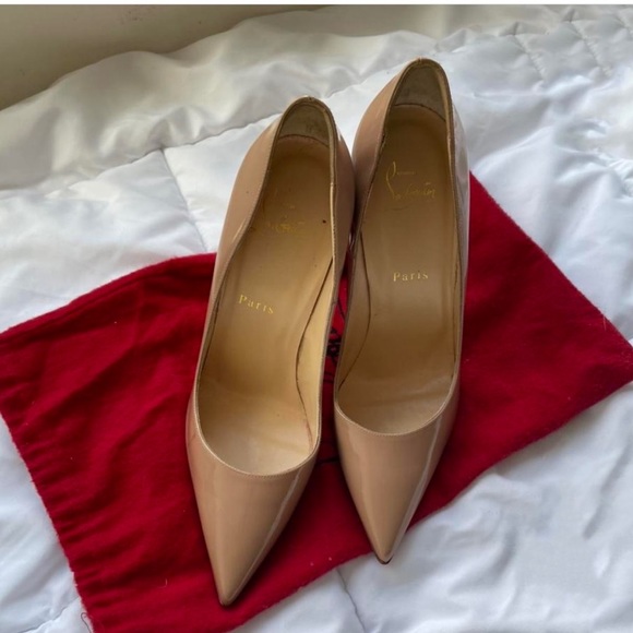 Christian Louboutin 'So Kate' Heels - Picture 2 of 3